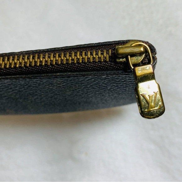 ❌❌SOLD❌❌100% Authentic Louis Vuitton Key Cles. - Picture 11 of 16